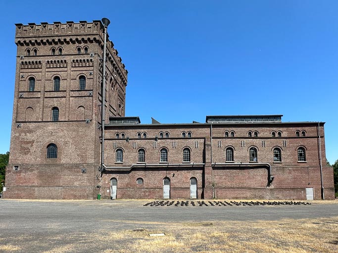 IMG_4347.jpg IMG_4347.jpg