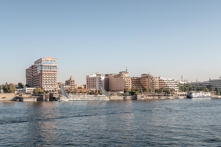 _DSC0828.jpg _DSC0828.jpg