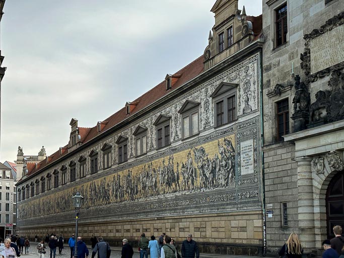 IMG_4995.jpg IMG_4995.jpg