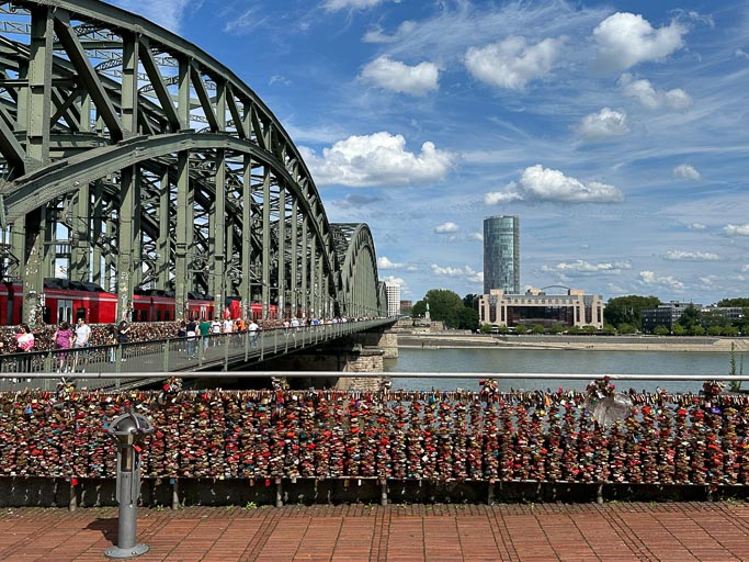 IMG_3668.jpg IMG_3668.jpg