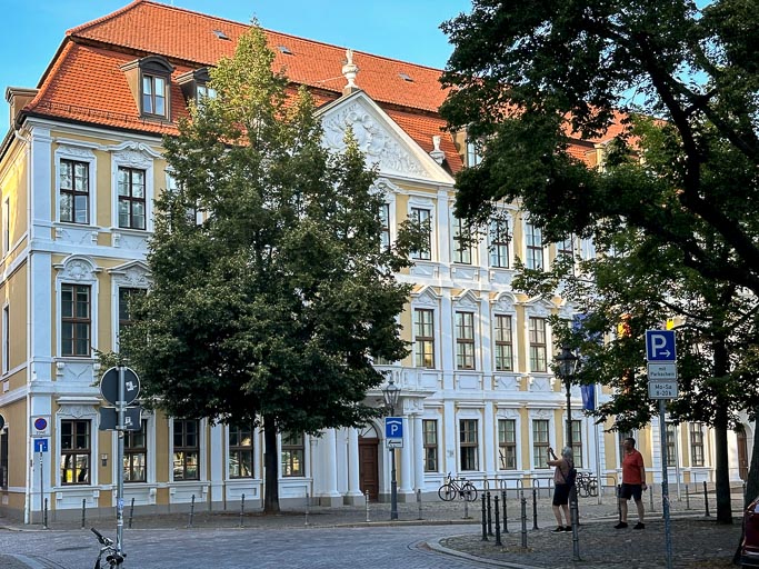 IMG_4137.jpg IMG_4137.jpg