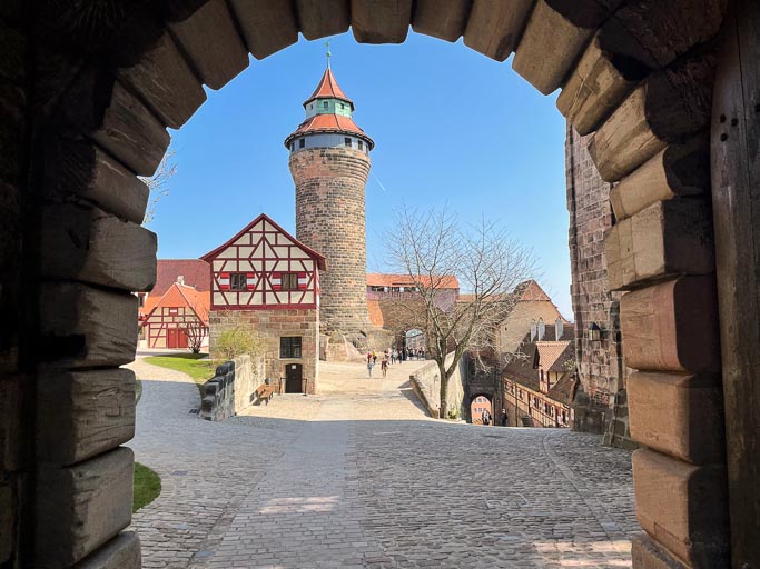 IMG_4895-1.jpg IMG_4895-1.jpg