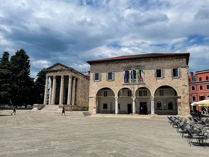 Pula